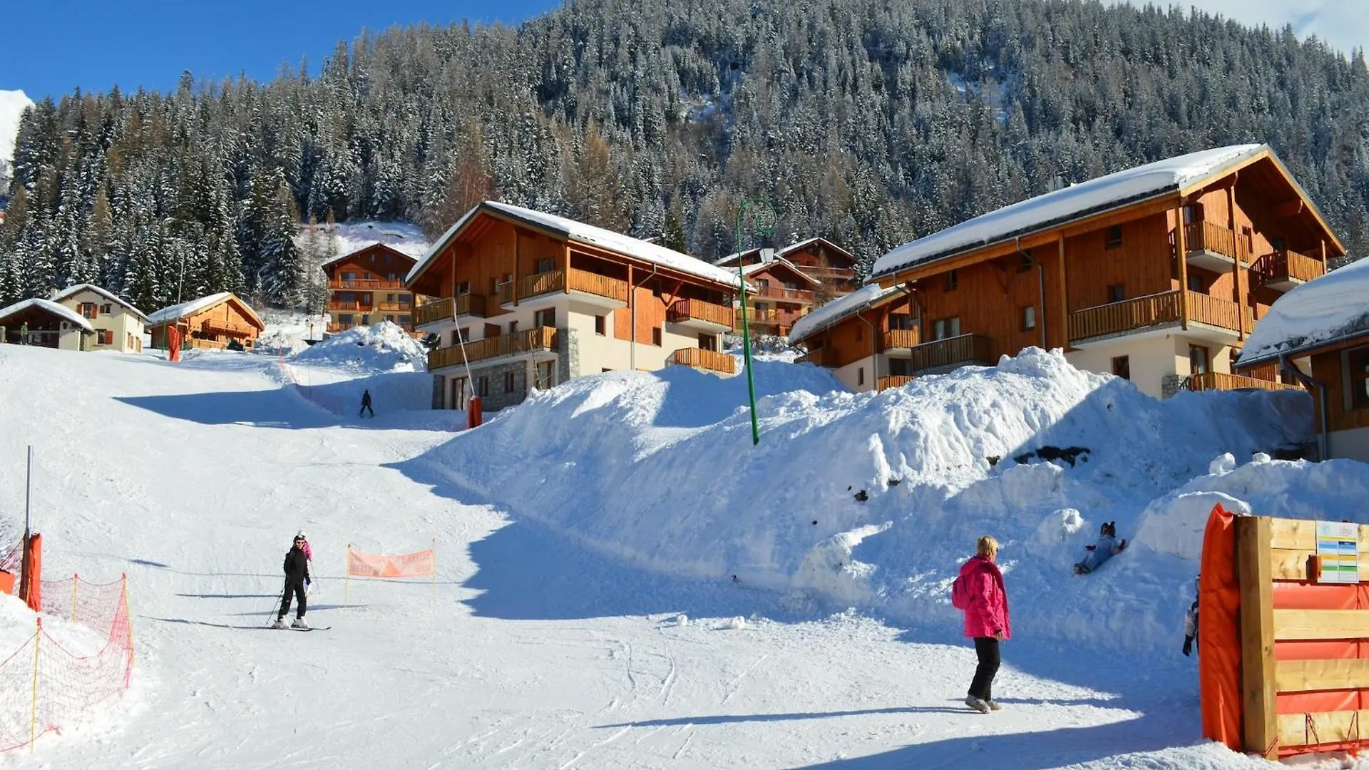 Comfortable Studio At The Ski Slopes Apartment Valfrejus 0*,  France